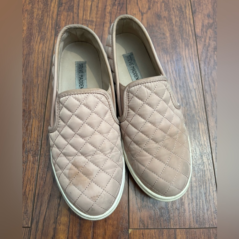 Steve Madden pink slip on